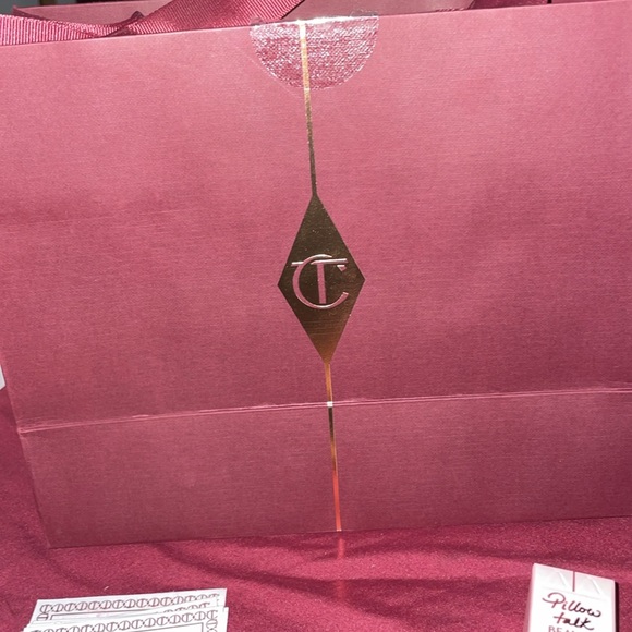 Charlotte Tilbury BEAUTY LIGHT WAND PILLOW TALK MEDIUM SET - Picture 10 of 16